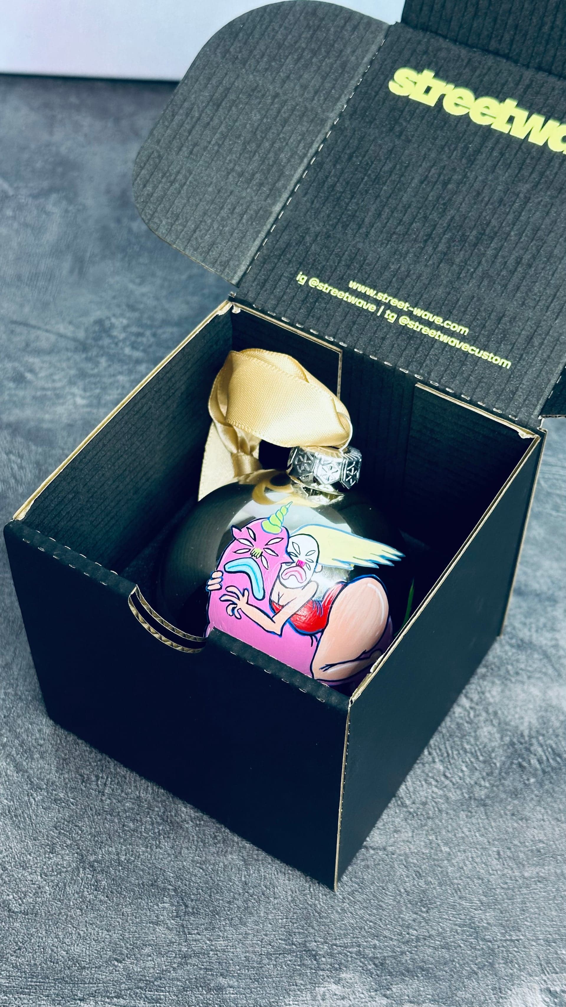 Новогодние ёлочные шары - 12