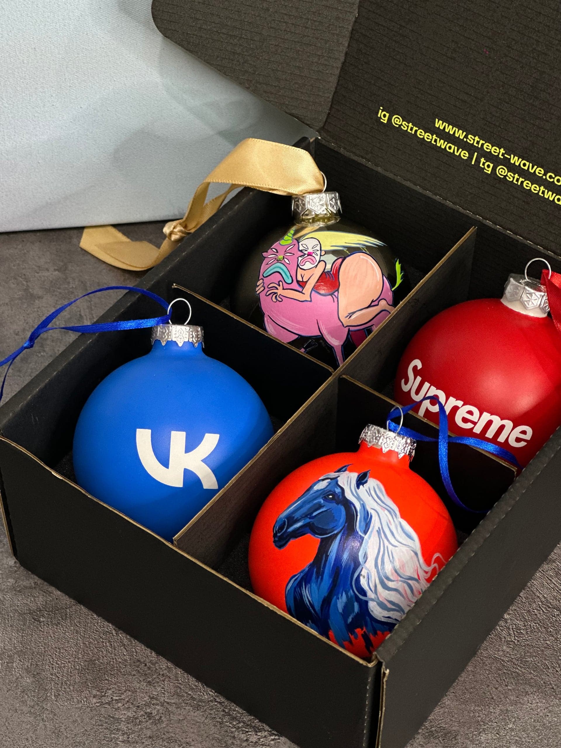 Новогодние ёлочные шары - 2