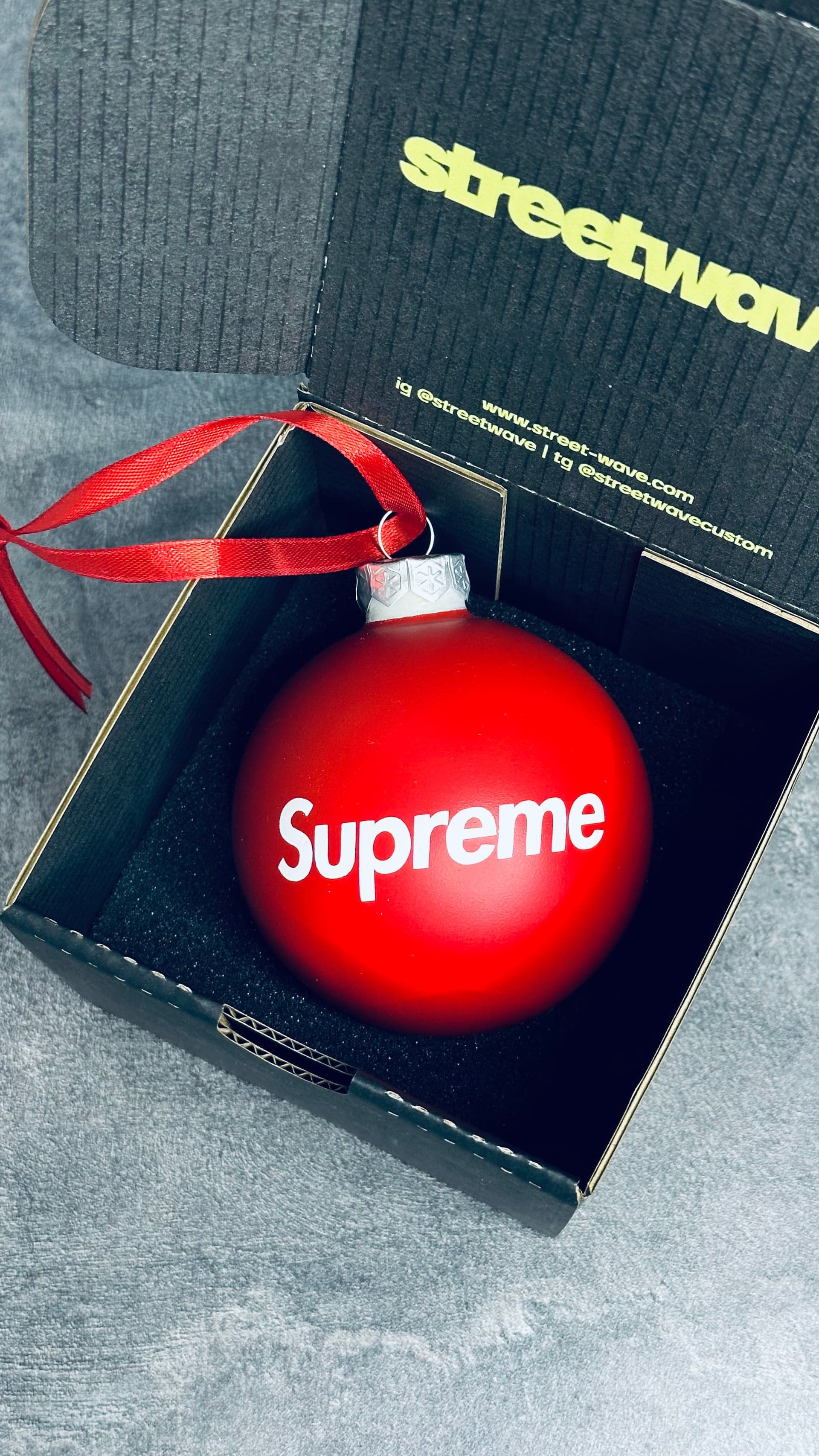 Новогодние ёлочные шары - 22