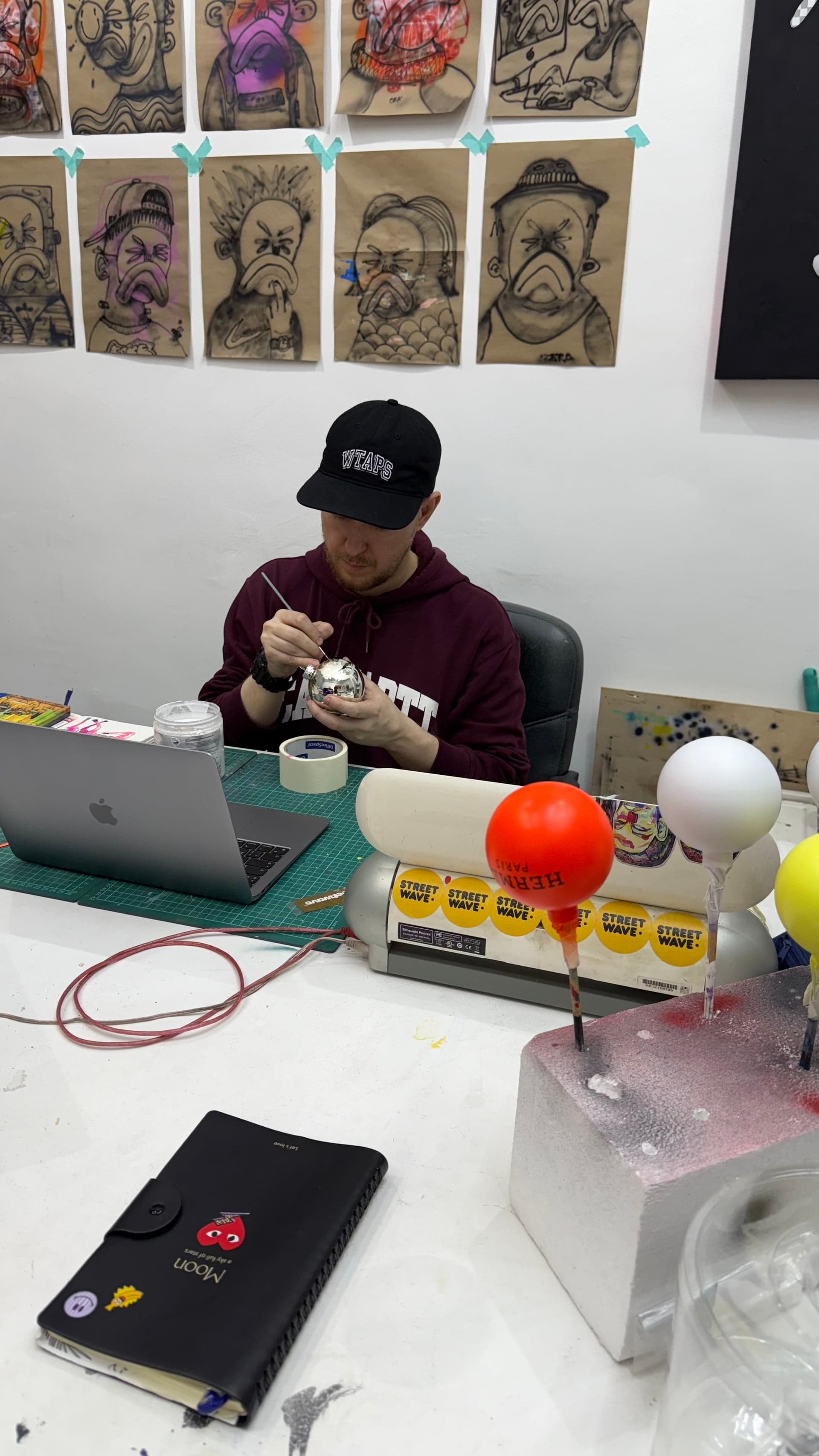 Новогодние ёлочные шары - 26